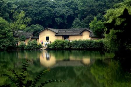 深入實施鄉(xiāng)村振興戰(zhàn)略 著力推進(jìn)農(nóng)業(yè)現(xiàn)代化